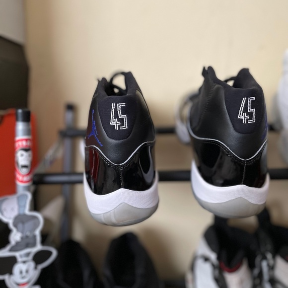Jordan 11 2016 space jam VNDS SIZE 11.5 main image 4